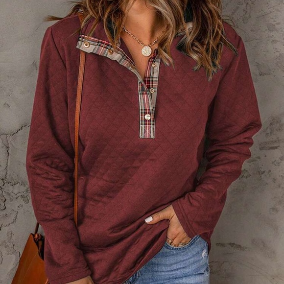 New 1/4 snap plaid detailed sweatshirt - Picture 2 of 8